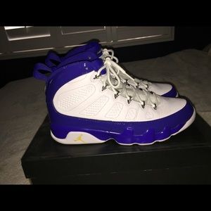 Jordan retro 9. Kobe laker P.E. Size 11